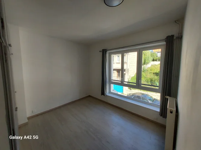 Charmindg 3-Bedroom House with Private South-Facing Garden in Boulogne Sur Mer photo 4