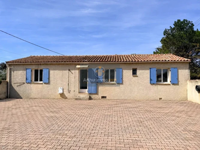Charming 4-Room House in Bollène with Enclosed Garden photo 3