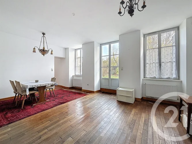 Century 21 Lure Exclusively Presents this Charming Town House in the Heart of Lure. photo 2