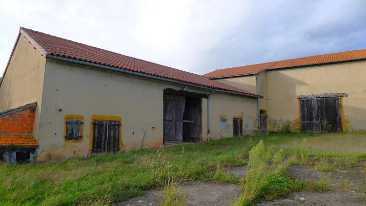 Very Good Potential for this Farmhouse to Renovate with Breathtaking Views photo 4