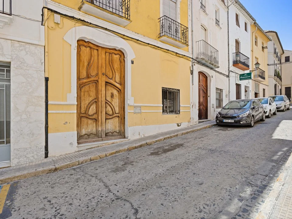 Town house in Oliva, Valencia province photo 2