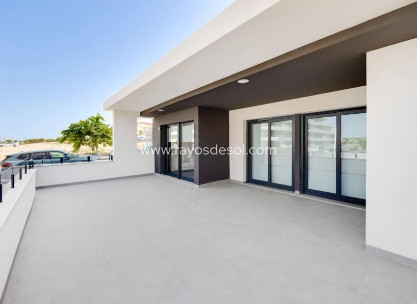 Apartment for sale in San Miguel de Salinas, Alicante photo 4