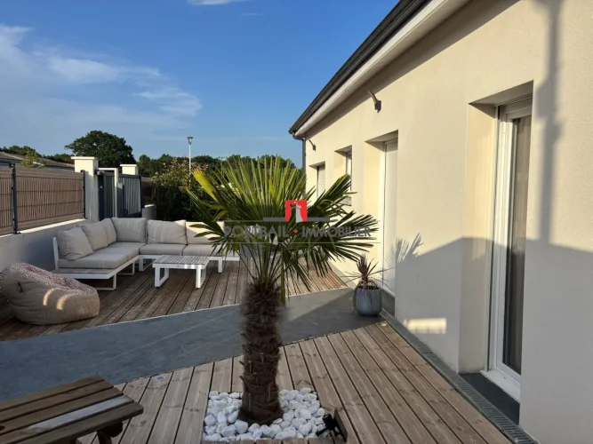 House for Sale in Cavignac photo 2