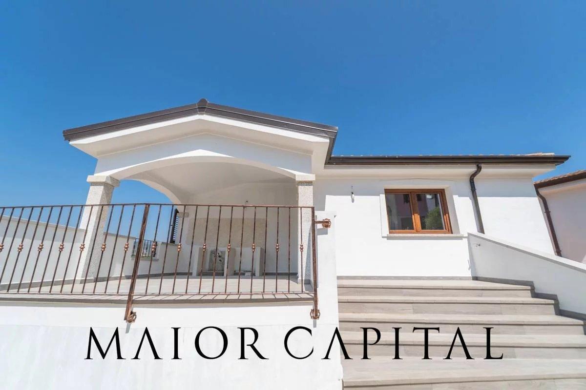 2 bedrooms apartment, 82 m² Budoni, Sassari (province)