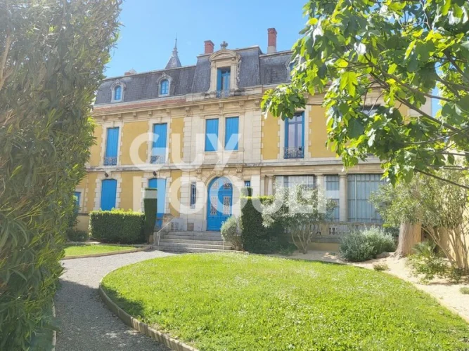 For Sale Exclusively: 4-Room, 84m² Apartment in Olonzac