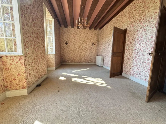 Magnificent House with Character photo 5
