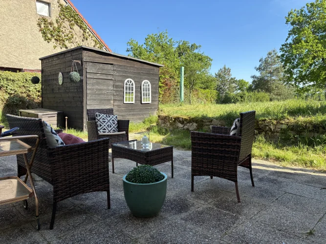 Character Cottage, Beautifully Presented, Sold Furnished! photo 2