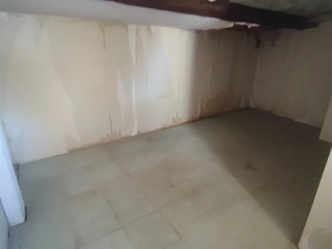 Discount / Garage with Land photo 5
