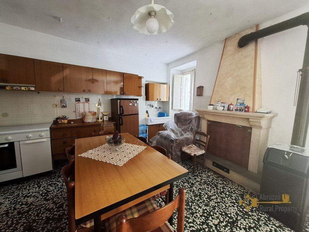 2 bedrooms house, 100 m² Celenza sul Trigno, Chieti (province) photo 2