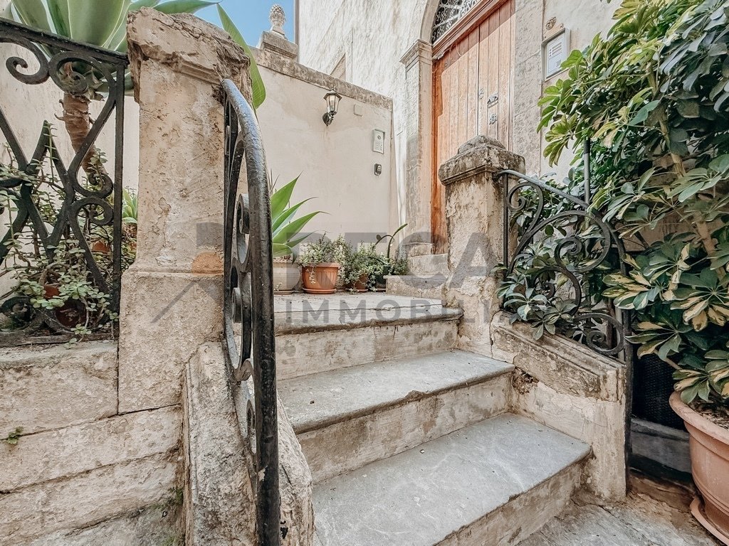 3 bedrooms historic apartment, 145 m² Noto, Syracuse (province) photo 4