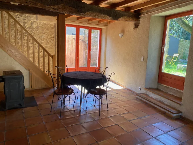 Charming Bright House with Good Rental Potential in the Heart of Laurabuc - 11400 Aude - Occitanie photo 2