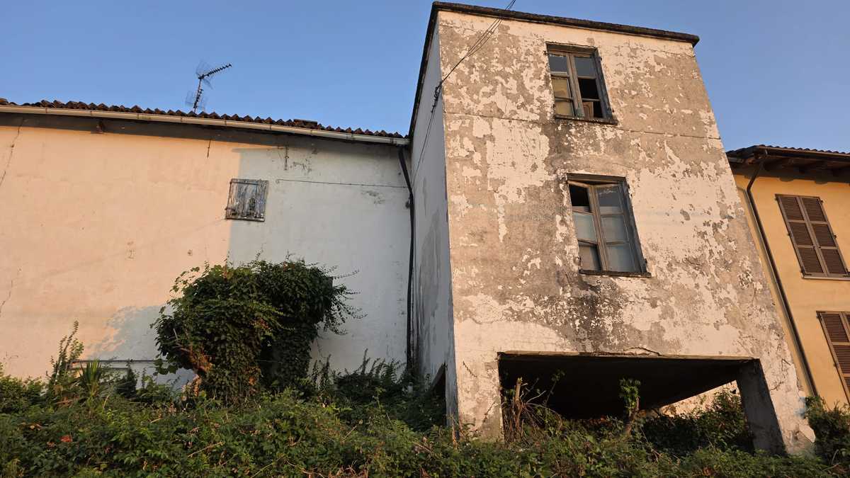 Property in Montegrosso D Asti photo 2