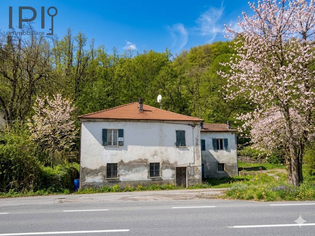 5 bedrooms country house, 400 m² Piana Crixia, Savona (province) photo 3