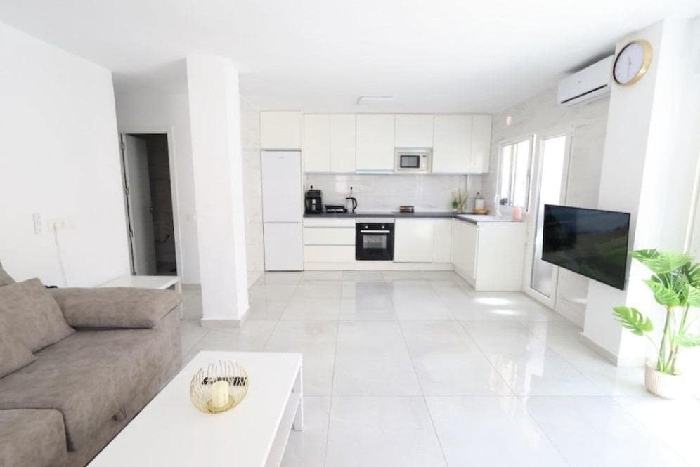 Apartment for sale in Playa del Acequión, Torrevieja, Alicante