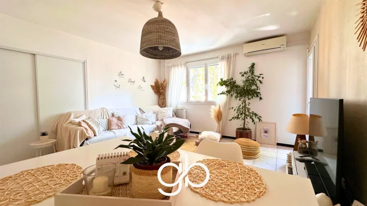 Bright 4-Room Apartment with Balcony and Cellar in Montpellier City Center photo 2