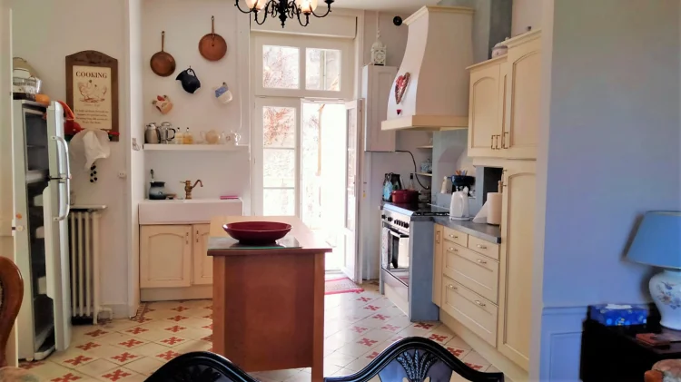 Elegant 5 Bedrooms Maison De Maître with Separate Guest Cottage & Pool, Nr Angoulême photo 5