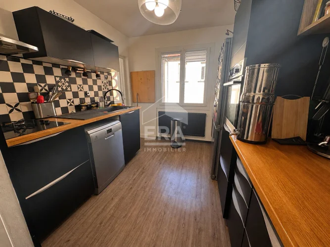 Apartment in Laragne Monteglin, 4 Rooms, 73 m² photo 2
