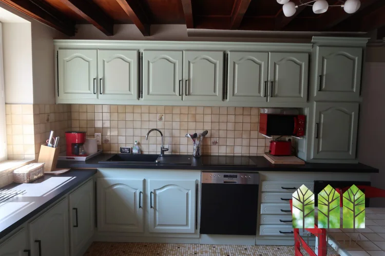 Beautiful House Readily Habitable in the 3 Lakes Area photo 5