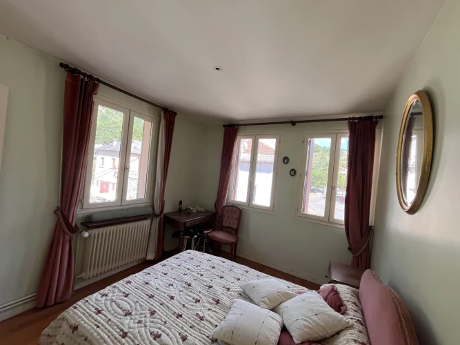 2 Bed House for Sale in Tarascon-Sur-Ariège photo 5