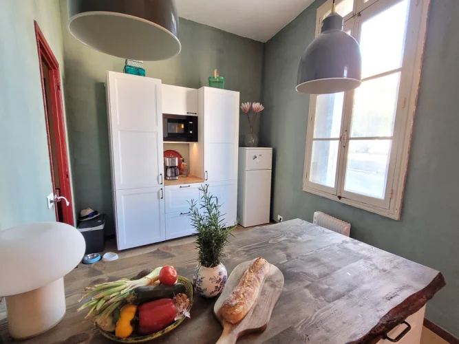 A Very Charming Village House Full of Character, Requiring Completion of Renovation Work, with 146 M2 of Living Space. photo 5
