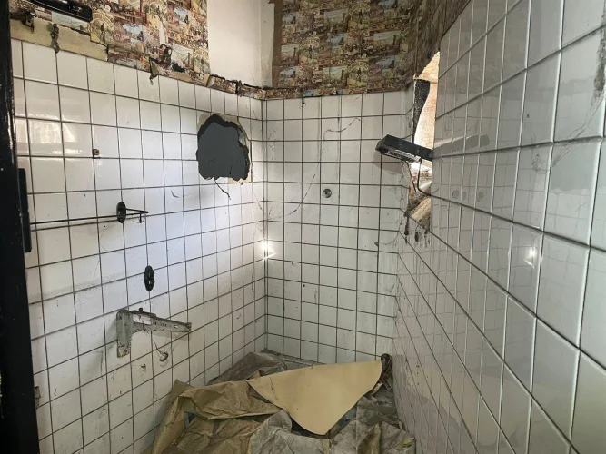 Stone House of 125 m² to Renovate with Garden on a Plot of 1060 m² photo 5