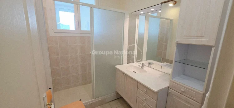 Apartment of 109 m² with a Loggia in a Secure Residence photo 5