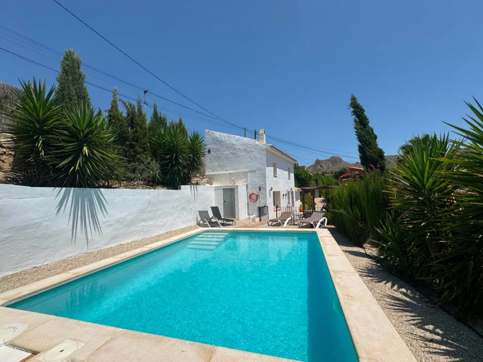 Casas de España - Real Homes in Real Spain