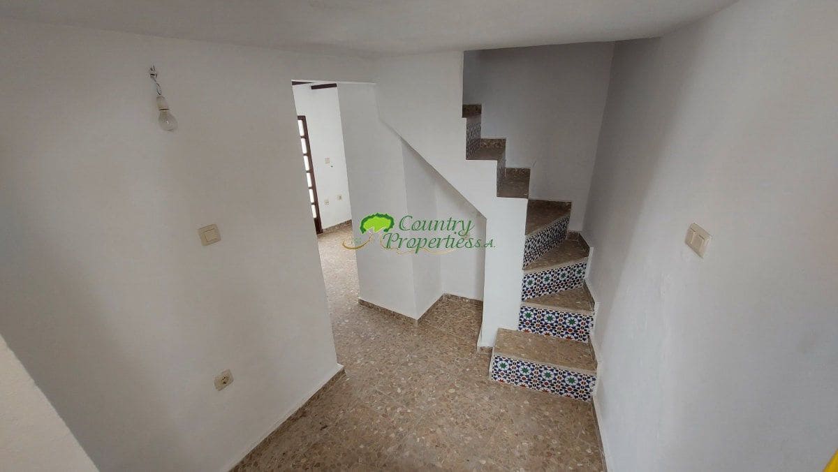 Townhouse for sale in Sedella, Málaga photo 5