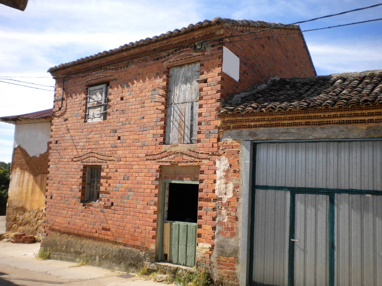 Villa for sale in Olmos de Ojeda, Palencia photo 2