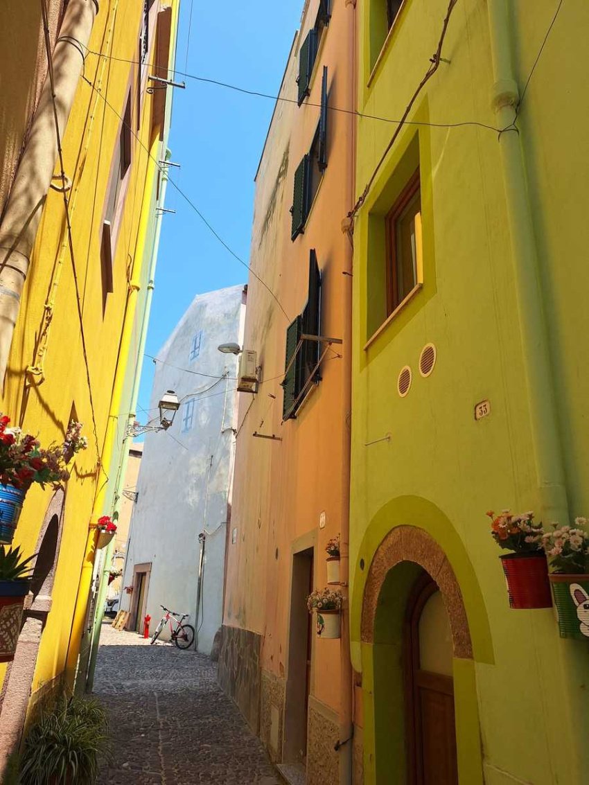 Property in Bosa photo 5