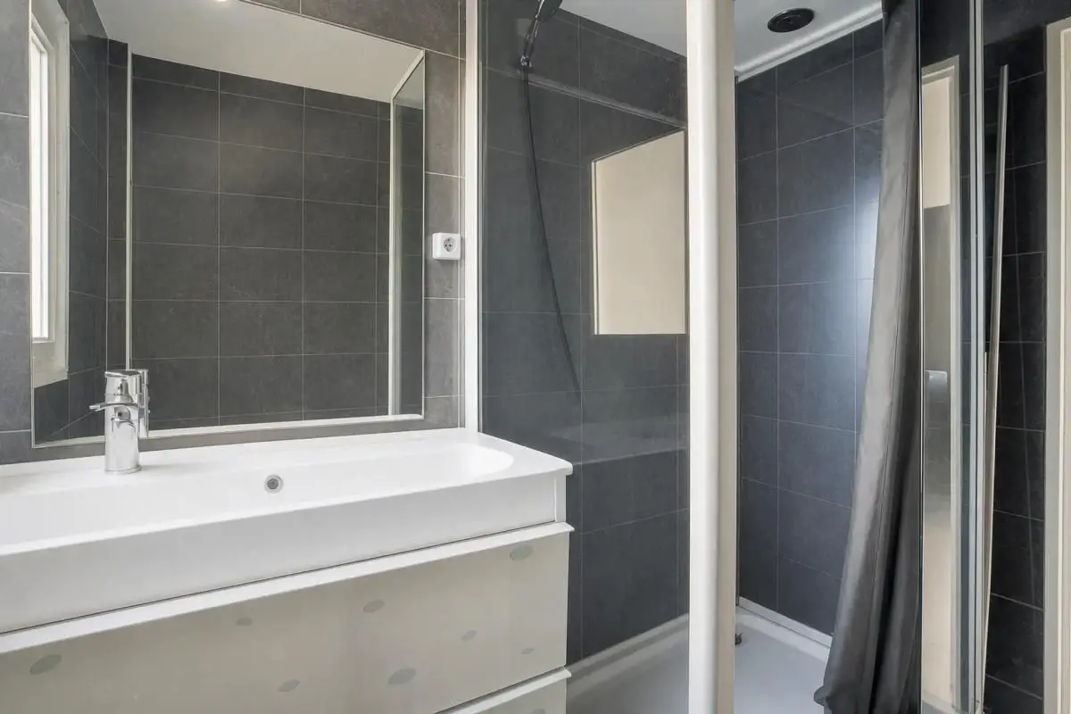 Apartment for sale in Maurepas — 2 bedrooms, 54 m² photo 5