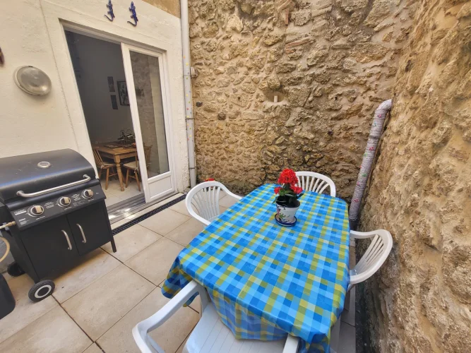 Charming Duplex Apartment, Furnished and Renovated, in the Centre of the Village, with 60 M2 of Living Space and Interio… photo 3