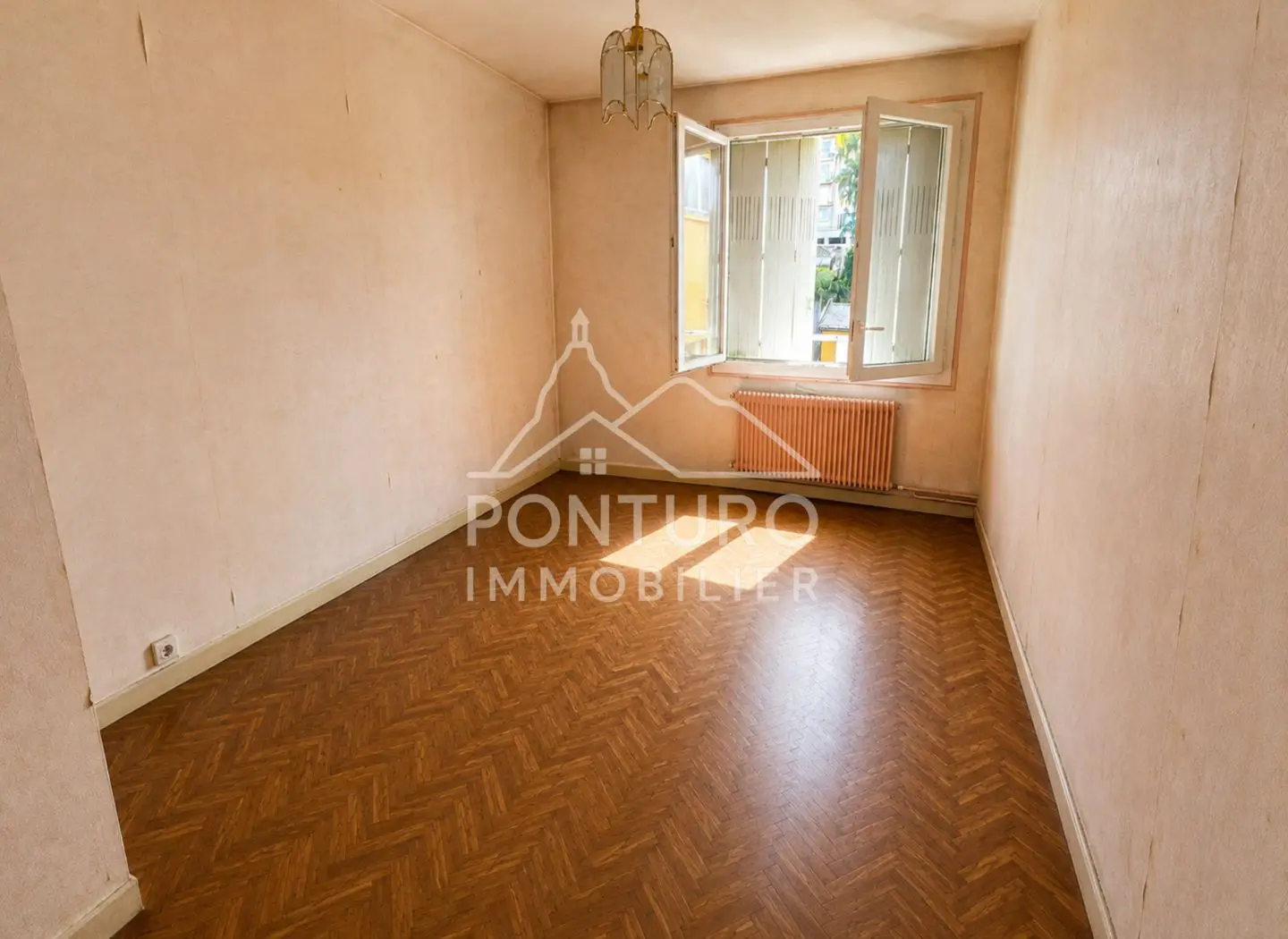 Apartment for sale in Le Puy-en-Velay — 3 bedrooms, 71 m² photo 5