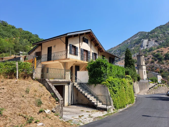 Large Family House with Separate Gîte, Terraces and