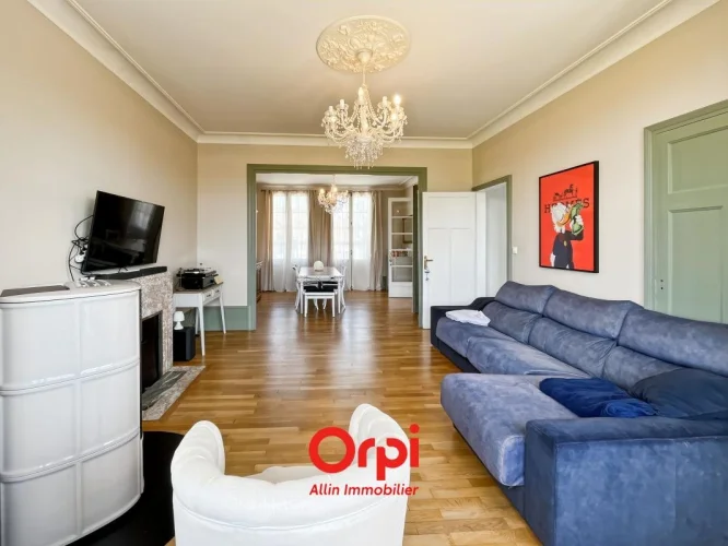 T4 House in City Centre photo 3