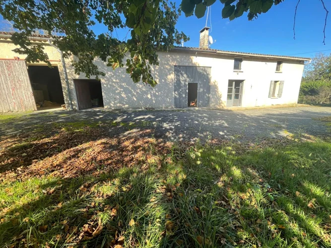 Traditional Four Bedroom Stone Farmhouse, Located in a Generous Garden photo 2