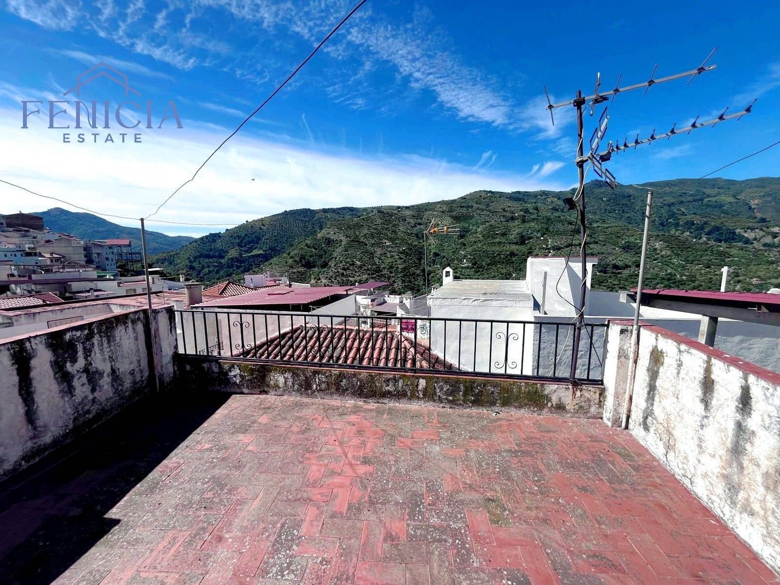 Townhouse for sale in Otívar, Granada photo 2
