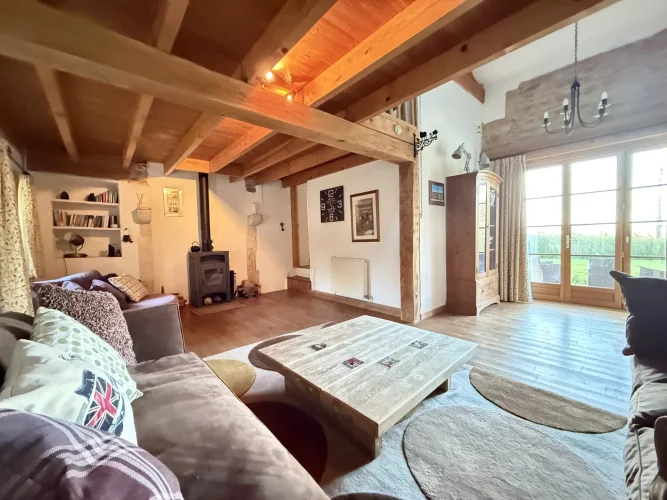 Charming Renovated Country Home with Four Bedrooms Near Sauzé-Vaussais photo 5
