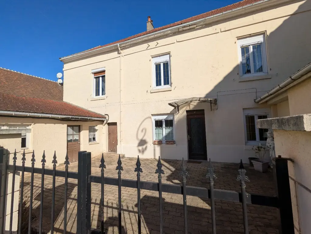 Maison en pierre 2 étages