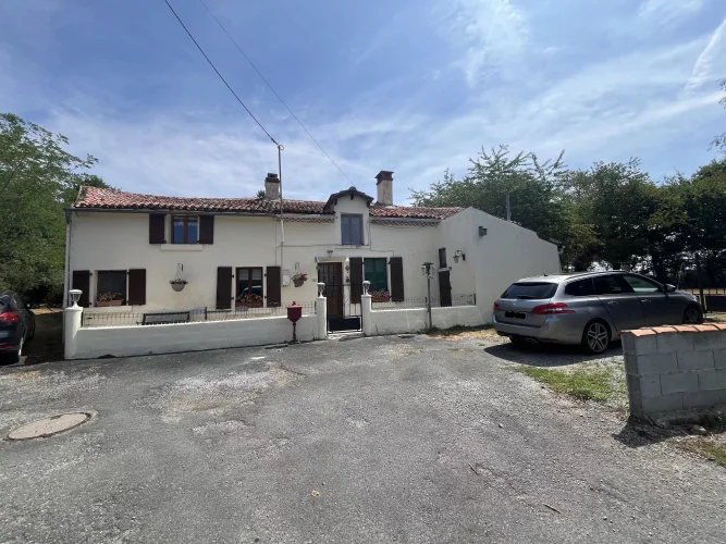 Perfect Countryside Family Home on a Large Plot