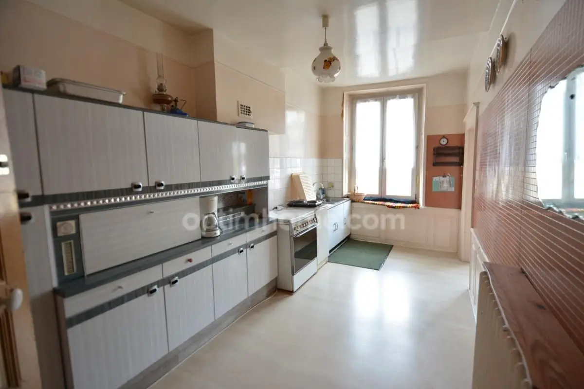 Apartment for sale in Stenay — 4 bedrooms, 270 m² photo 5