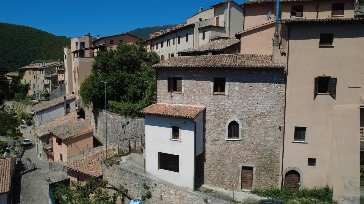 2 bedrooms semi-detached house, 90 m² Cerreto di Spoleto, Perugia (province) photo 4
