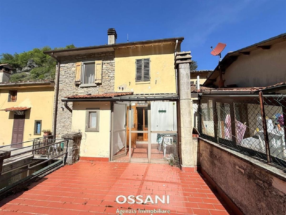 2 bedrooms semi-detached house, 122 m² Marradi, Florence (province)