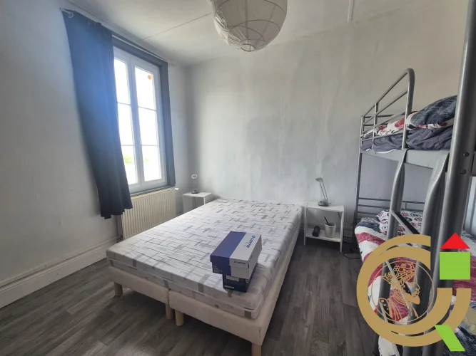 House in Good Condition photo 5