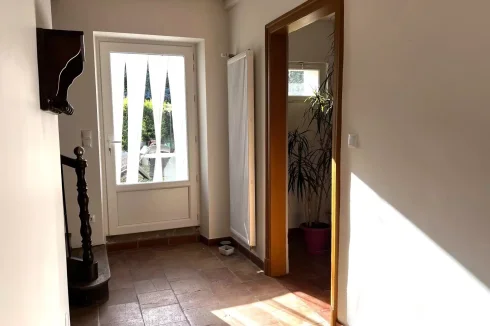 Renovated Town Centre House with Garden photo 4