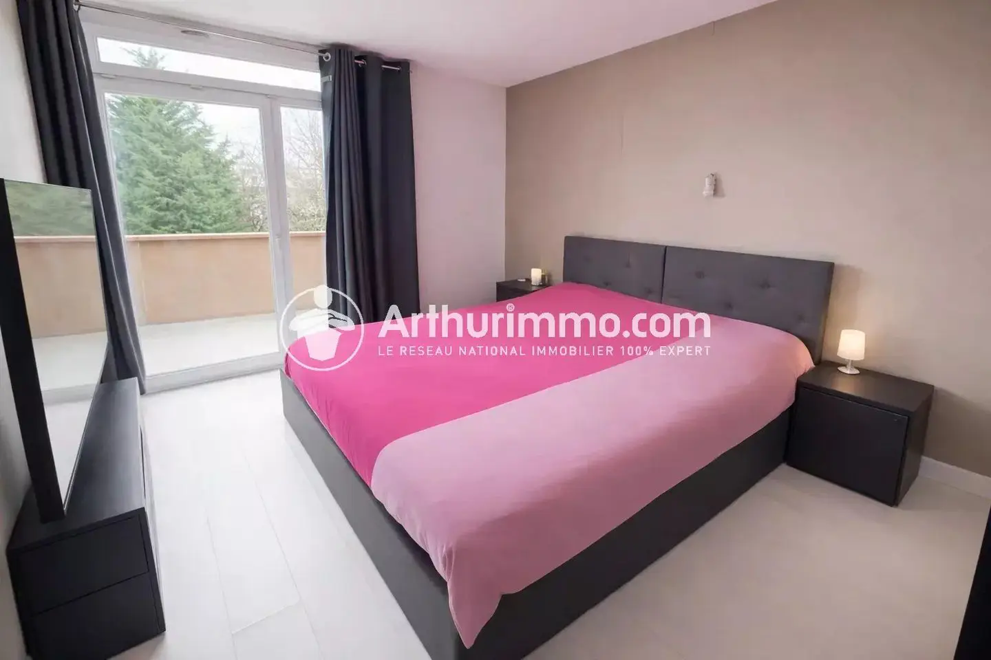 Apartment for sale in Corbeil Essonnes — 2 bedrooms, 70 m² photo 4