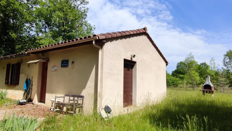 Contemporary House from the 1980s, with a Fenced Plot of 3214 m² photo 4