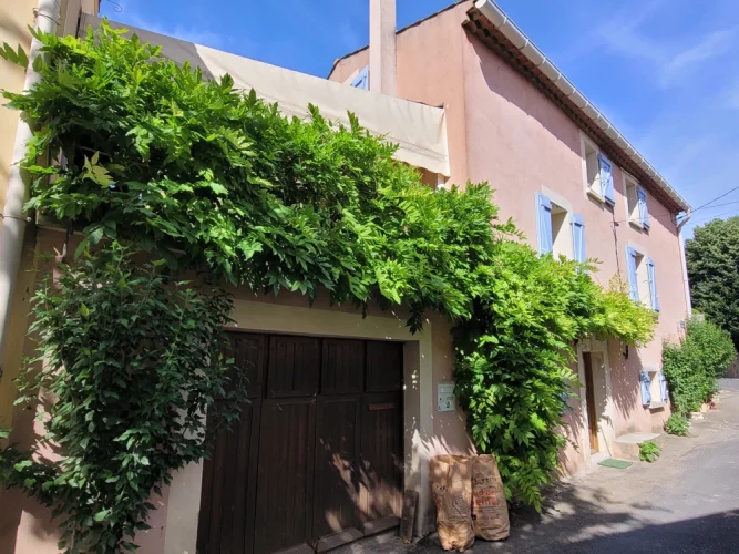 Charming Village House with 101 M2 of Living Space, 4 Bedrooms and a Lovely Sunny Terrace. photo 2