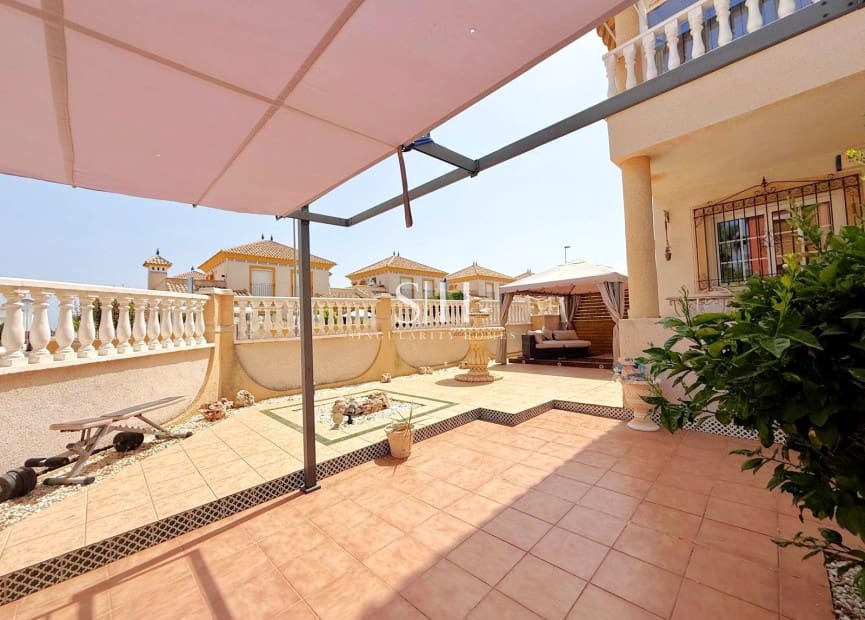Apartment for sale in Villamartin, Orihuela, Alicante