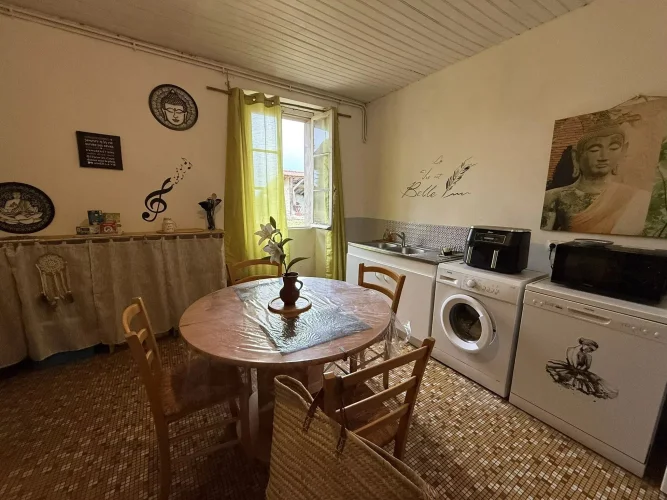 Large Béarnaise House with Outbuildings and 2 Hectares of Land photo 5